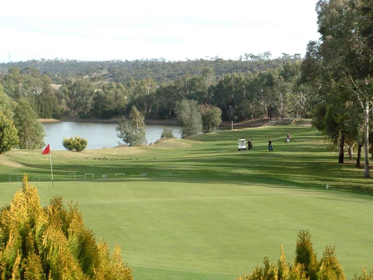 Hotel Clare Country Club Exterior foto